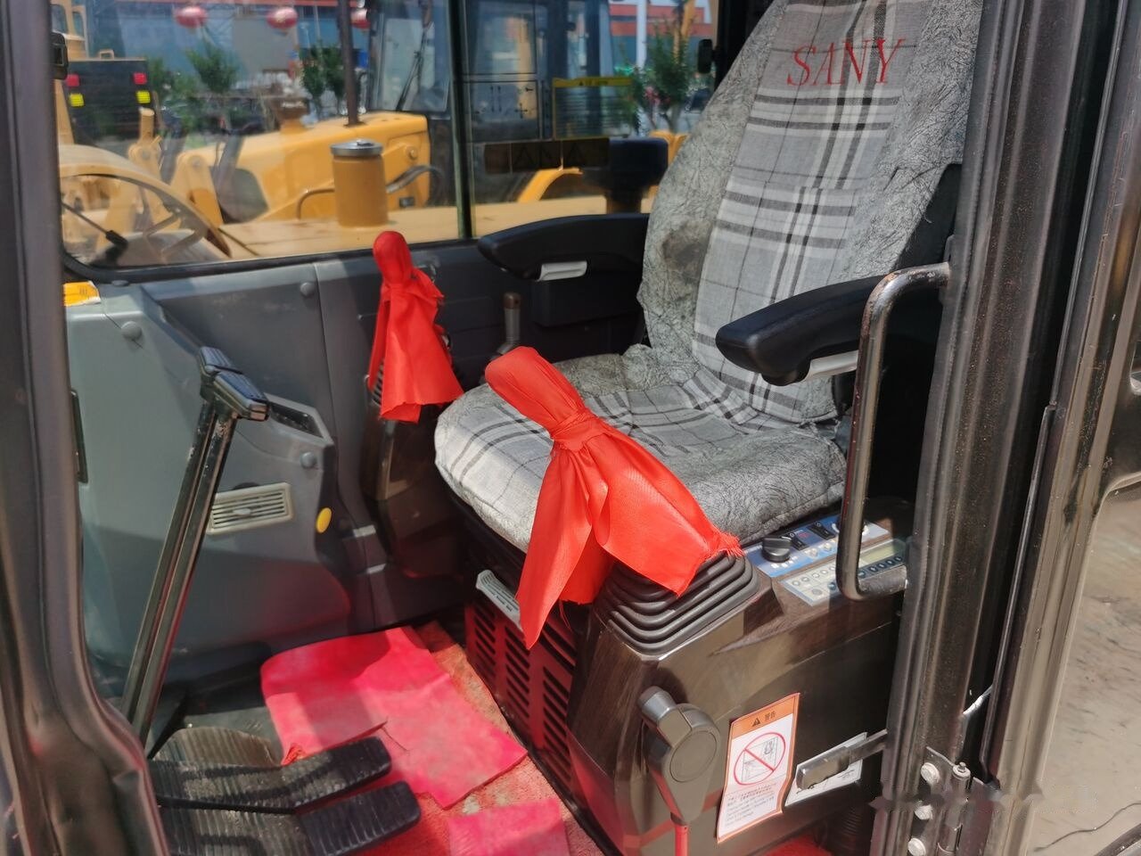 Sany SY60C pro - 小型挖掘机:图3 Sany SY60C pro - 小型挖掘机:图3
