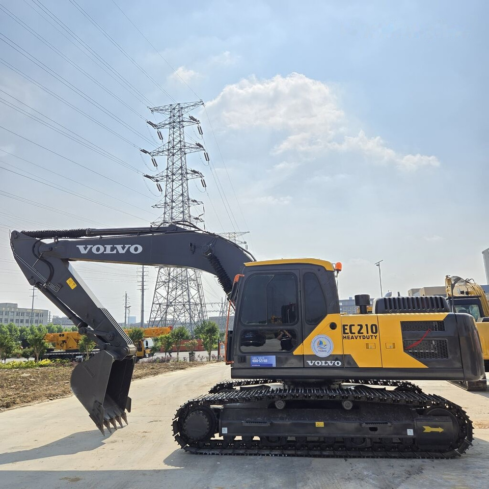 Volvo EC210 - 履带式挖掘机:图1 Volvo EC210 - 履带式挖掘机:图1