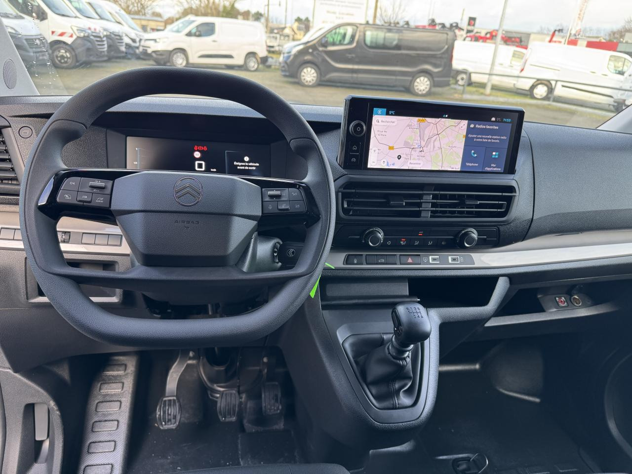 CITROEN Jumpy XL 2.0 BlueHDi - 145 S&S - BVM III FOURGON . PHASE 2 - 无侧窗厢式货车:图4 CITROEN Jumpy XL 2.0 BlueHDi - 145 S&S - BVM III FOURGON . PHASE 2 - 无侧窗厢式货车:图4