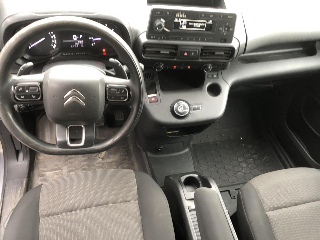 CITROEN berlingo M 1000KG BLUEHDI 130 S&S CLUB EAT8 - 无侧窗厢式货车:图4 CITROEN berlingo M 1000KG BLUEHDI 130 S&S CLUB EAT8 - 无侧窗厢式货车:图4