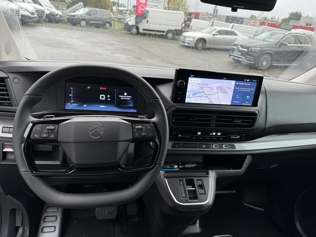 CITROEN jumpy M 2.0 BLUEHDI 180 S S EAT8 DOUBLE CABINE 5 PLACES - 无侧窗厢式货车:图3 CITROEN jumpy M 2.0 BLUEHDI 180 S S EAT8 DOUBLE CABINE 5 PLACES - 无侧窗厢式货车:图3