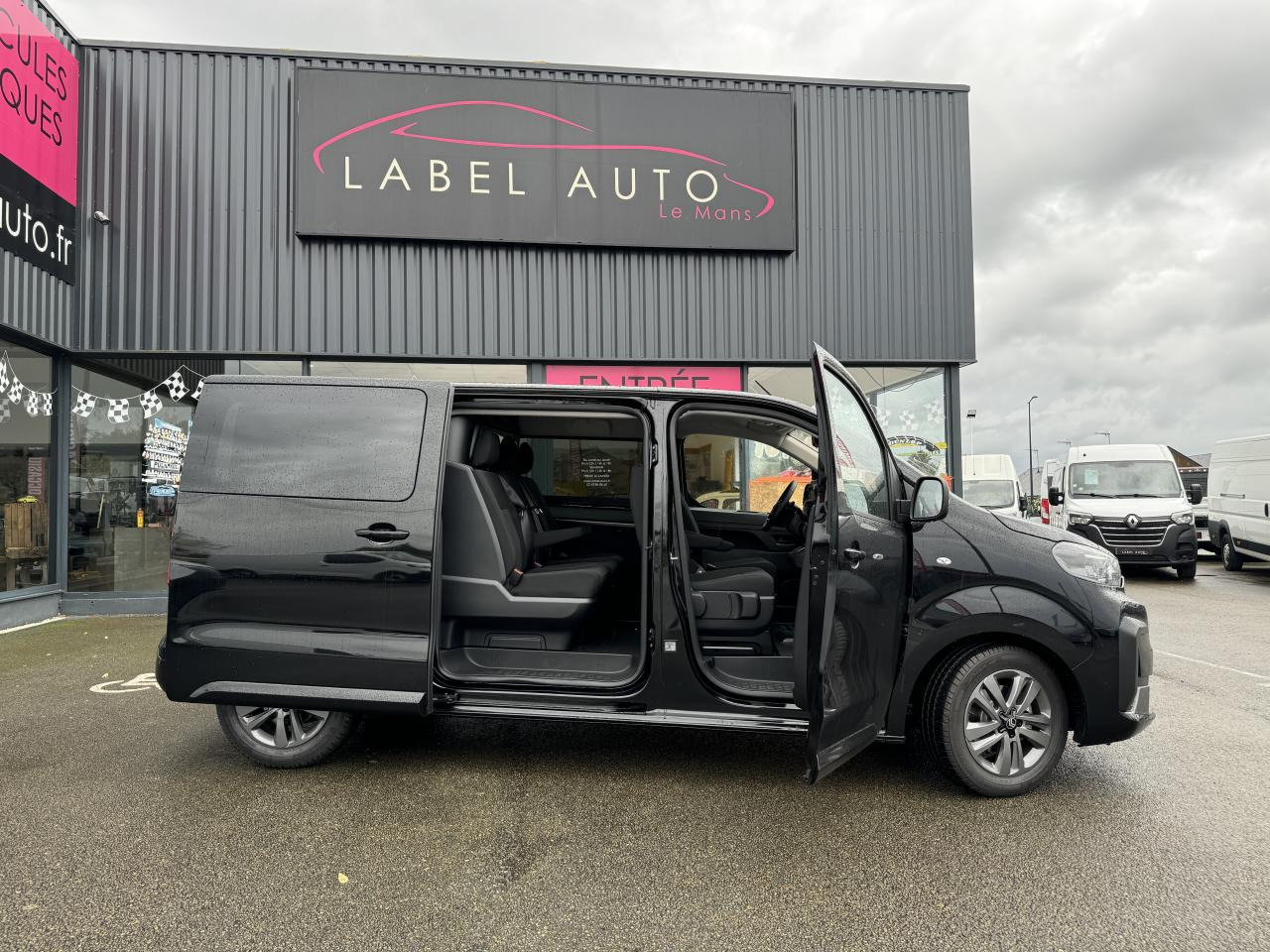 CITROEN jumpy M 2.0 BLUEHDI 180 S S EAT8 DOUBLE CABINE 5 PLACES - 无侧窗厢式货车:图2 CITROEN jumpy M 2.0 BLUEHDI 180 S S EAT8 DOUBLE CABINE 5 PLACES - 无侧窗厢式货车:图2