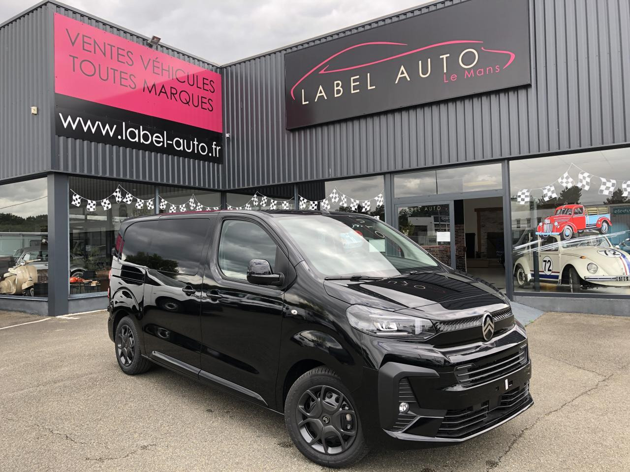 CITROEN jumpy XL 2.0 BLUEHDI 180CH S&S CABINE APPROFONDIE FIXE EAT8 5 PLACES - 无侧窗厢式货车:图1 CITROEN jumpy XL 2.0 BLUEHDI 180CH S&S CABINE APPROFONDIE FIXE EAT8 5 PLACES - 无侧窗厢式货车:图1