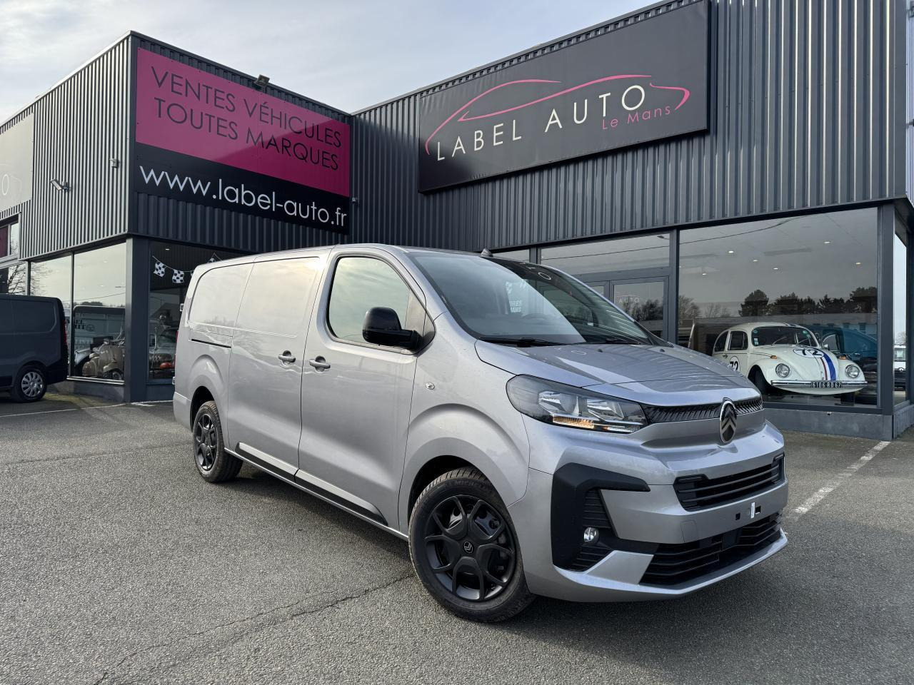 Citroen Jumpy 2 PLACES XL 2.0 BLUEHDI 180CH S&S PACK PREMIUM CONNECT EAT8 - 无侧窗厢式货车:图1 Citroen Jumpy 2 PLACES XL 2.0 BLUEHDI 180CH S&S PACK PREMIUM CONNECT EAT8 - 无侧窗厢式货车:图1