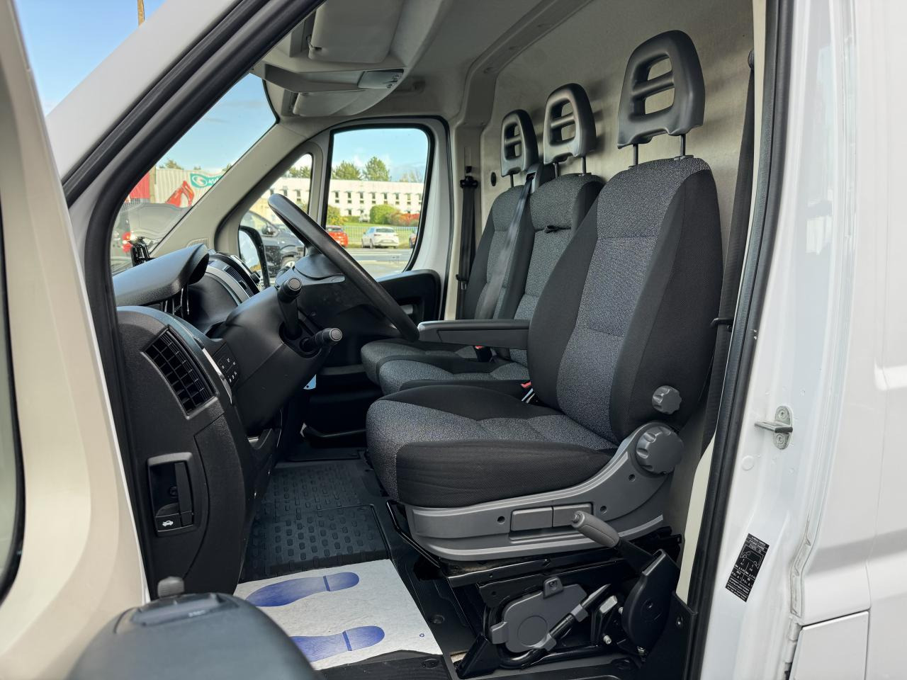 FIAT DUCATO 3T5 L3H2 2.2 HDI 140 CH BUSINESS - 无侧窗厢式货车:图5 FIAT DUCATO 3T5 L3H2 2.2 HDI 140 CH BUSINESS - 无侧窗厢式货车:图5