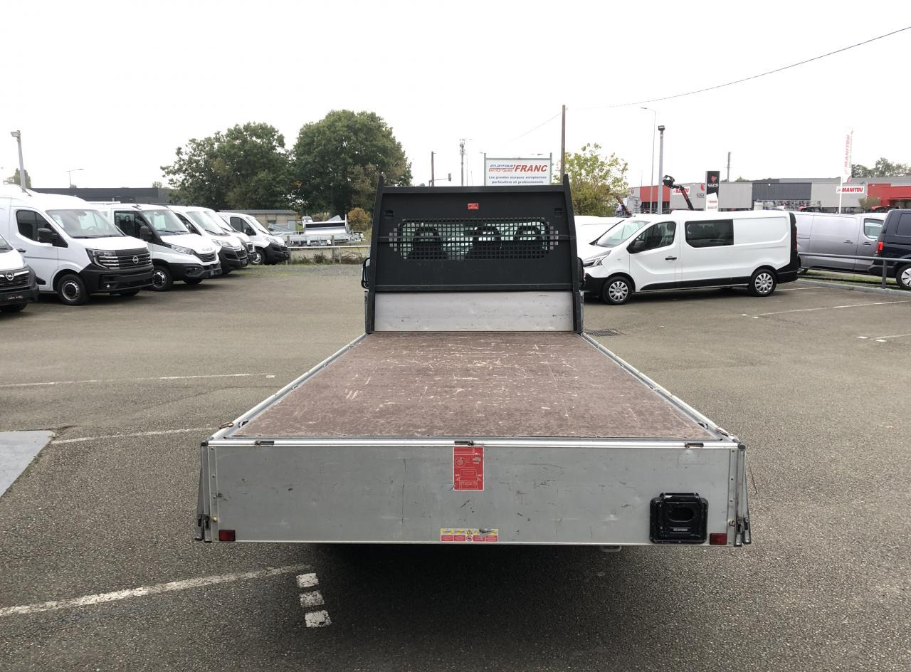 FIAT DUCATO 3T5 PLATEAU 4M20 2.3 MJT 140CH - 平板货车:图4 FIAT DUCATO 3T5 PLATEAU 4M20 2.3 MJT 140CH - 平板货车:图4