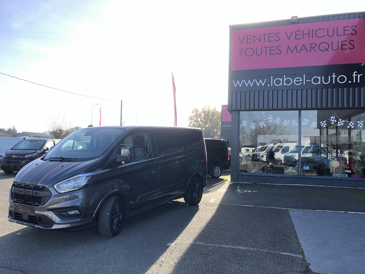 FORD Transit Custom 2.0 TDCi - 170 - BVA S&S TRANSIT CUSTOM FOURGON Fourgon 290 L1H1 Sport PHASE 2 - 无侧窗厢式货车:图5 FORD Transit Custom 2.0 TDCi - 170 - BVA S&S TRANSIT CUSTOM FOURGON Fourgon 290 L1H1 Sport PHASE 2 - 无侧窗厢式货车:图5