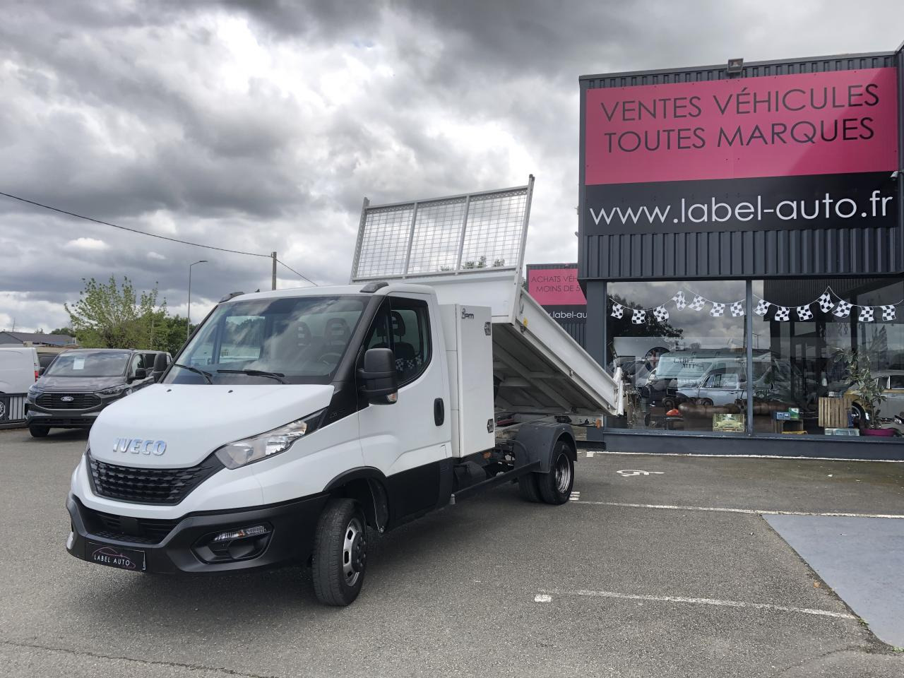 翻斗货车 IVECO Daily 35C16 3T5 BENNE + COFFRE RJ 3.0L 160CH:图7 翻斗货车 IVECO Daily 35C16 3T5 BENNE + COFFRE RJ 3.0L 160CH:图7