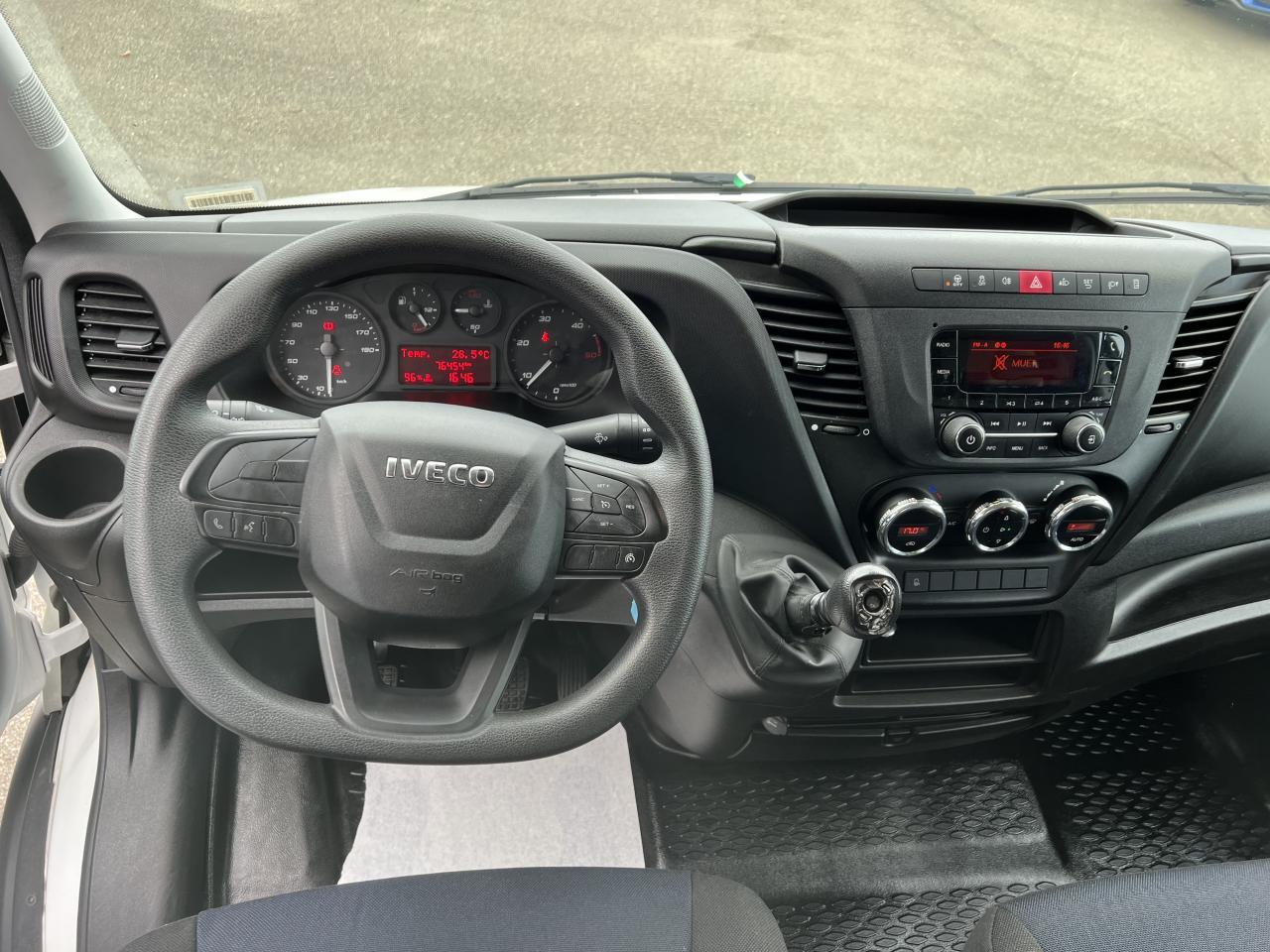 IVECO Daily 35C16 CAISSE HAYON 20M3 RJ 3.0L 160CH - 厢式货车:图4 IVECO Daily 35C16 CAISSE HAYON 20M3 RJ 3.0L 160CH - 厢式货车:图4