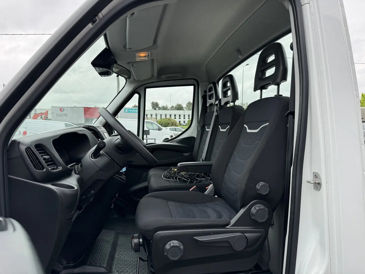 Iveco Daily 35C16H3.0 EMPATTEMENT 4100 - 拖吊车:图5 Iveco Daily 35C16H3.0 EMPATTEMENT 4100 - 拖吊车:图5