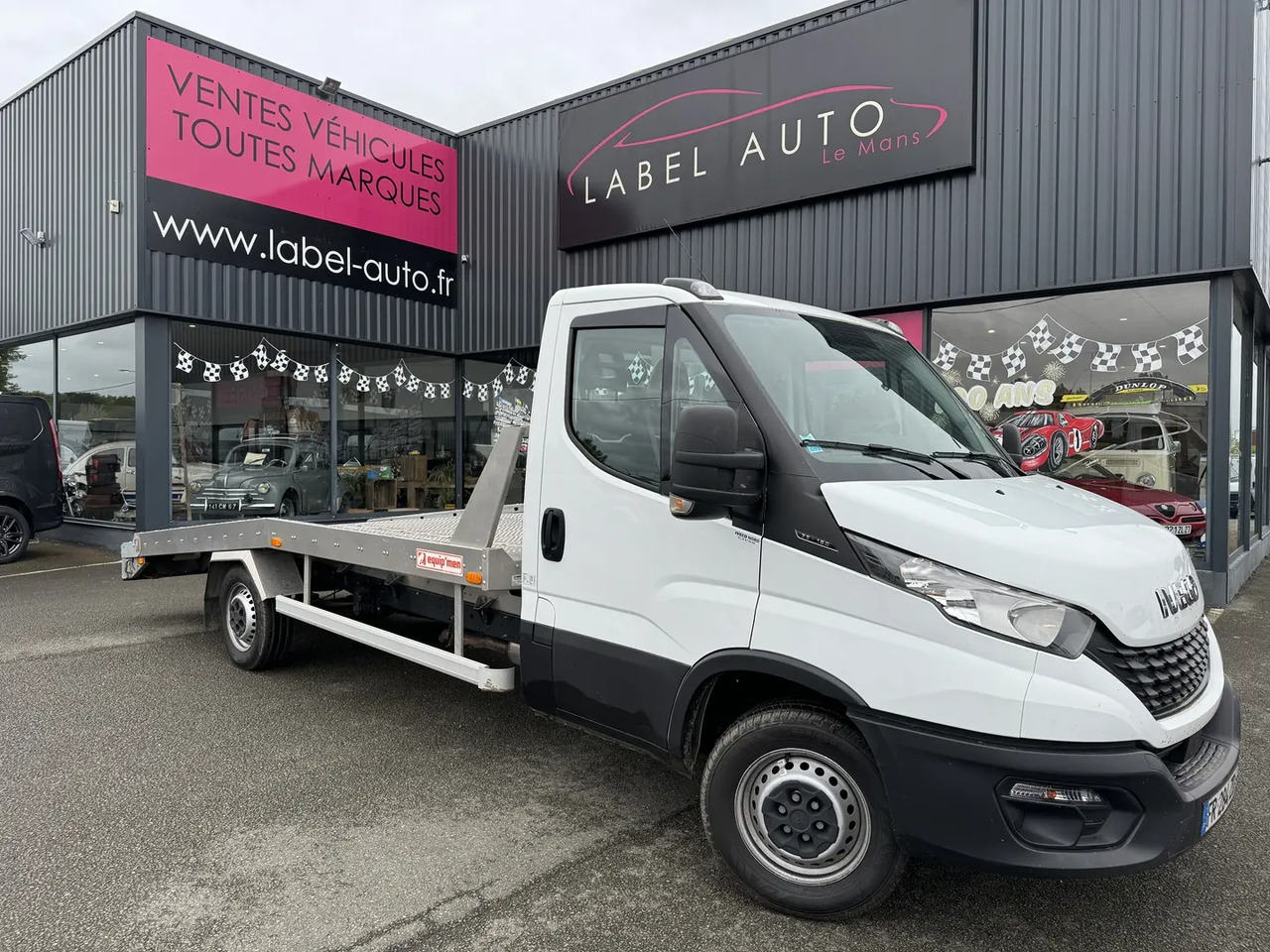 Iveco Daily 35C16H3.0 EMPATTEMENT 4100 - 拖吊车:图1 Iveco Daily 35C16H3.0 EMPATTEMENT 4100 - 拖吊车:图1