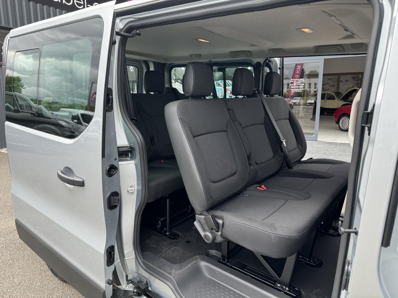 NISSAN Primastar N-Connecta 3.0t L2H1 2.0 dCi - 150 - BV DCT - S/S II 2021 COMBI Combi L2H1 PHASE 2 - 小型客车:图5 NISSAN Primastar N-Connecta 3.0t L2H1 2.0 dCi - 150 - BV DCT - S/S II 2021 COMBI Combi L2H1 PHASE 2 - 小型客车:图5