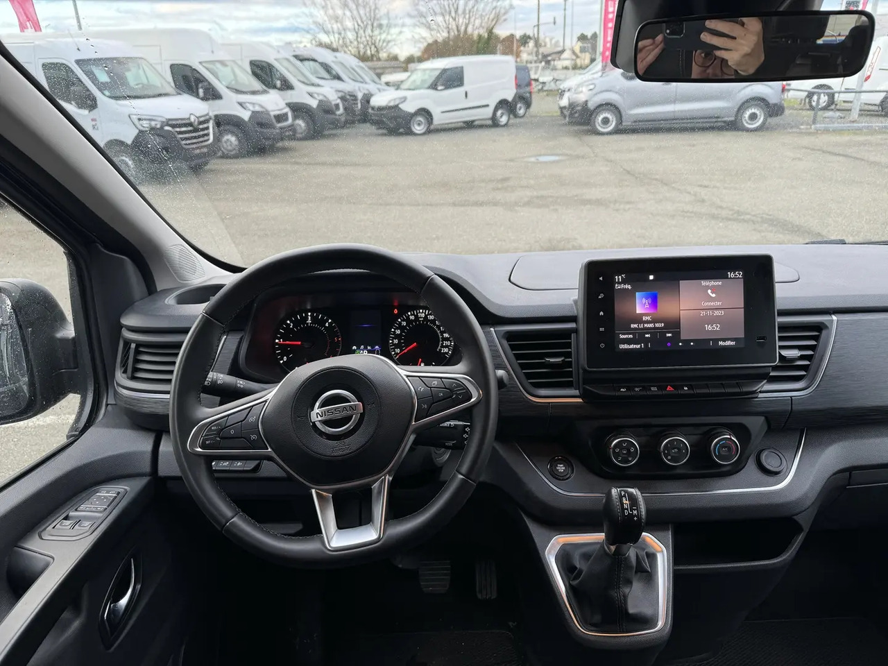 Nissan Primastar Avantour L2H1 3T0 2.0 DCI 150CH S/S TEKNA - 小型巴士, 小型客车:图4 Nissan Primastar Avantour L2H1 3T0 2.0 DCI 150CH S/S TEKNA - 小型巴士, 小型客车:图4