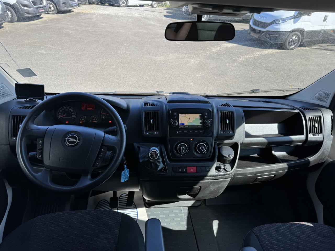 OPEL MOVANO 3T5 BENNE + COFFRE DOUBLE CABINE 6PL 2.2 HDI 165CH - 翻斗货车, 康比货车:图2 OPEL MOVANO 3T5 BENNE + COFFRE DOUBLE CABINE 6PL 2.2 HDI 165CH - 翻斗货车, 康比货车:图2