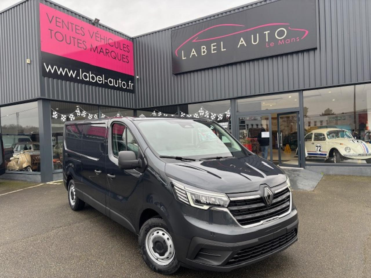 RENAULT TRAFIC 3T0 L1H1 2.0 DCI 150CH - 无侧窗厢式货车:图1 RENAULT TRAFIC 3T0 L1H1 2.0 DCI 150CH - 无侧窗厢式货车:图1
