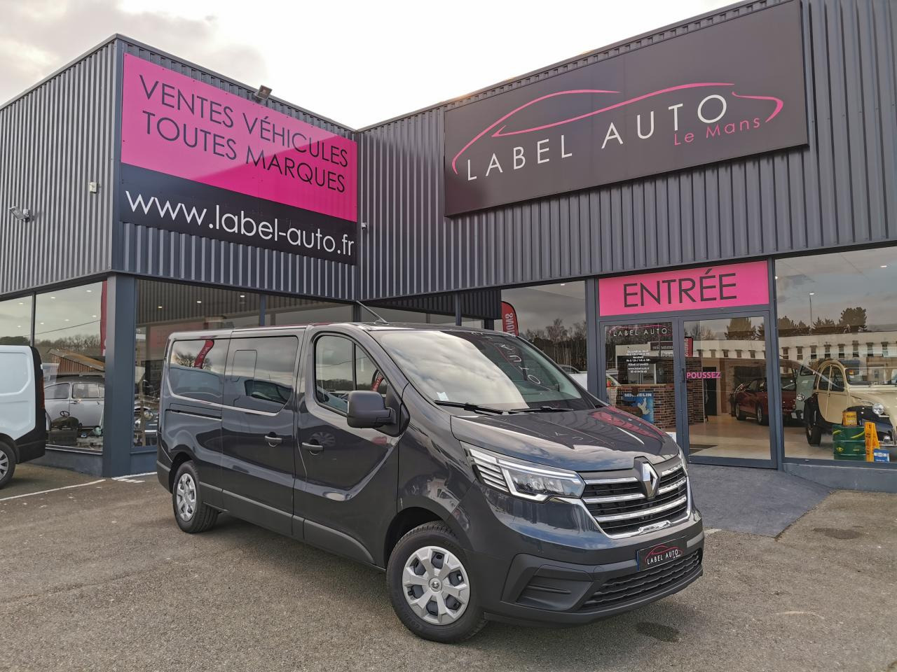 RENAULT Trafic L2 2.0 Energy dCi - 150 - S&S III COMBI Combi Zen L2H1 PHASE 3 - 小型巴士, 小型客车:图3 RENAULT Trafic L2 2.0 Energy dCi - 150 - S&S III COMBI Combi Zen L2H1 PHASE 3 - 小型巴士, 小型客车:图3