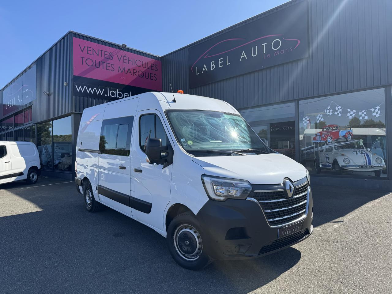 Renault Master 7 PLACES Confort F3300 L2H2 2.3 dCi - 135 III CABINE APPROFONDIE Cabine approfondie L2H2 Tra - 康比货车:图2 Renault Master 7 PLACES Confort F3300 L2H2 2.3 dCi - 135 III CABINE APPROFONDIE Cabine approfondie L2H2 Tra - 康比货车:图2