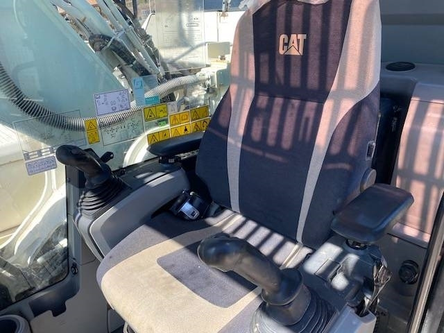 履带式挖掘机 CAT 330 F:图23 履带式挖掘机 CAT 330 F:图23