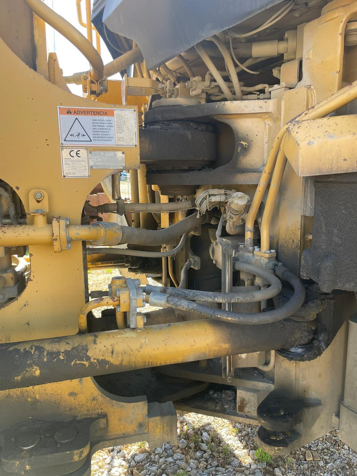 CATERPILLAR 988G - 轮式装载机:图4 CATERPILLAR 988G - 轮式装载机:图4