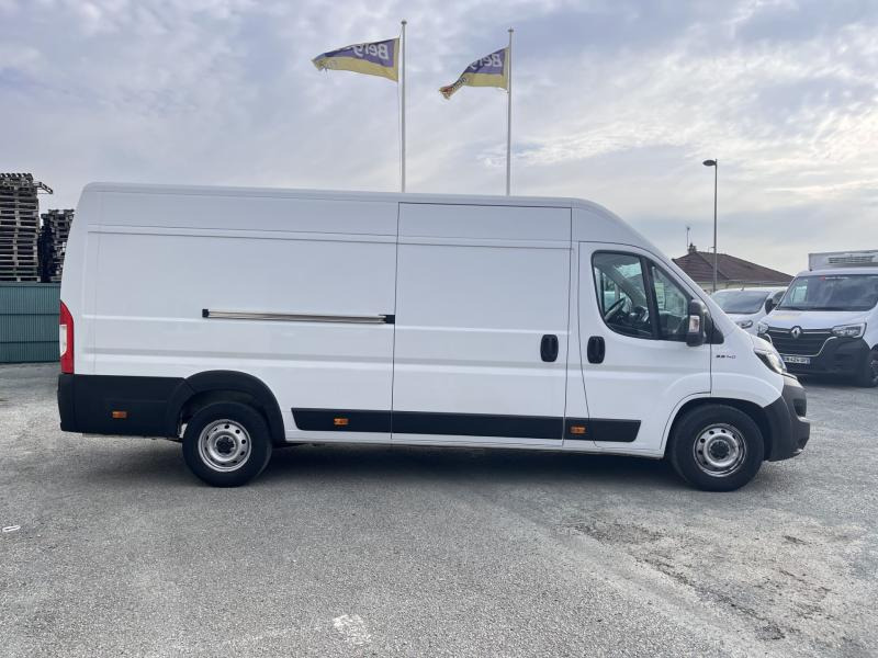 FIAT DUCATO XLH2 140CV - 无侧窗厢式货车:图2 FIAT DUCATO XLH2 140CV - 无侧窗厢式货车:图2