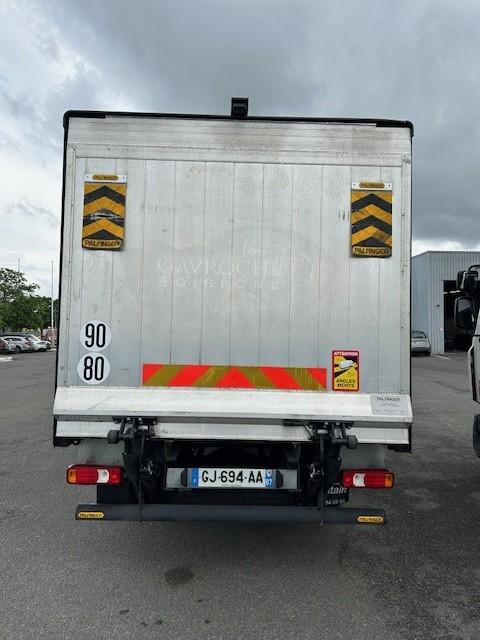 Iveco Daily 70C16 Plateau Brasseur Rideaux coulissant Hayon rabattable - 侧帘货车:图3 Iveco Daily 70C16 Plateau Brasseur Rideaux coulissant Hayon rabattable - 侧帘货车:图3