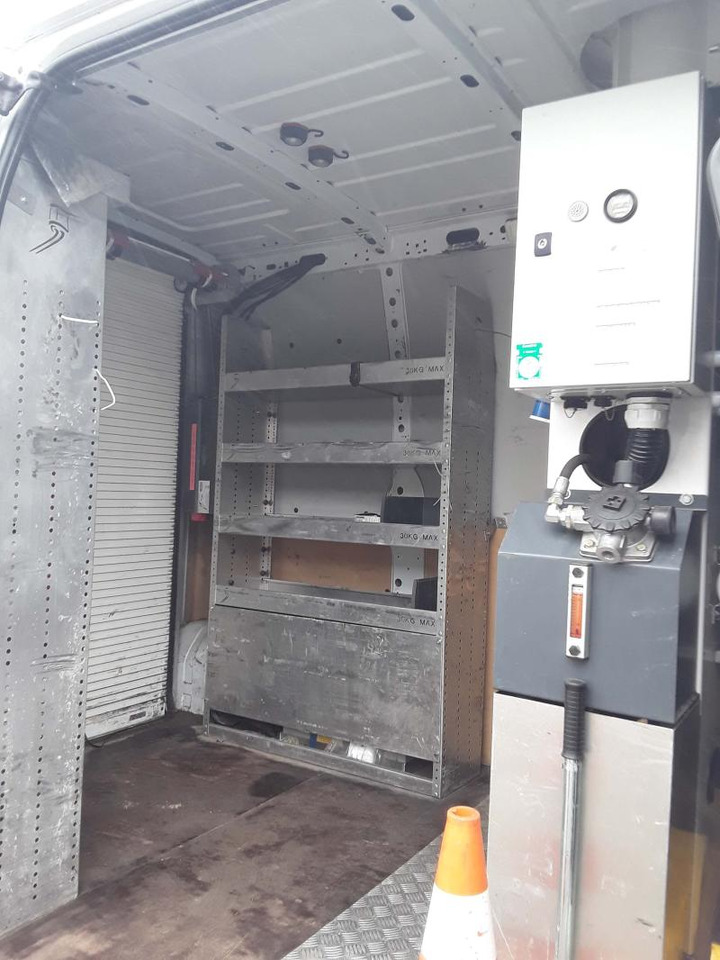 Renault Master 130 35 Fourgon nacelle - 车载空中平台:图4 Renault Master 130 35 Fourgon nacelle - 车载空中平台:图4