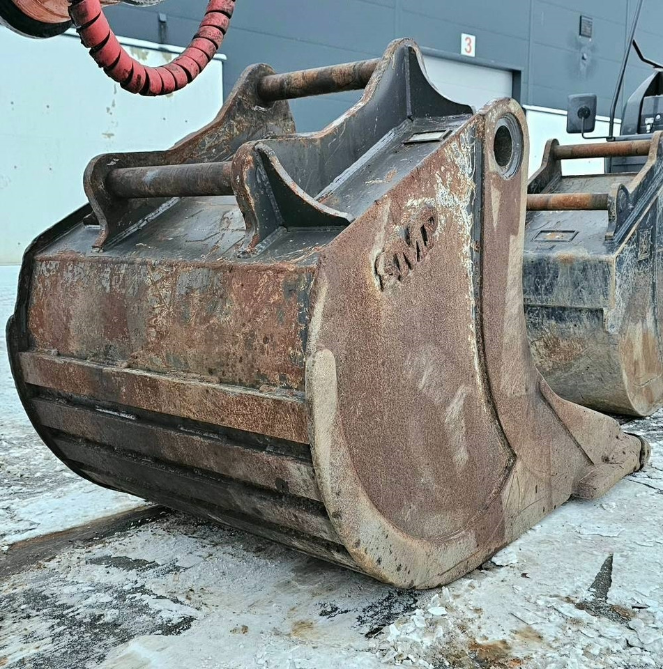 Hitachi ZX 210 LC-6  租赁 Hitachi ZX 210 LC-6：图43