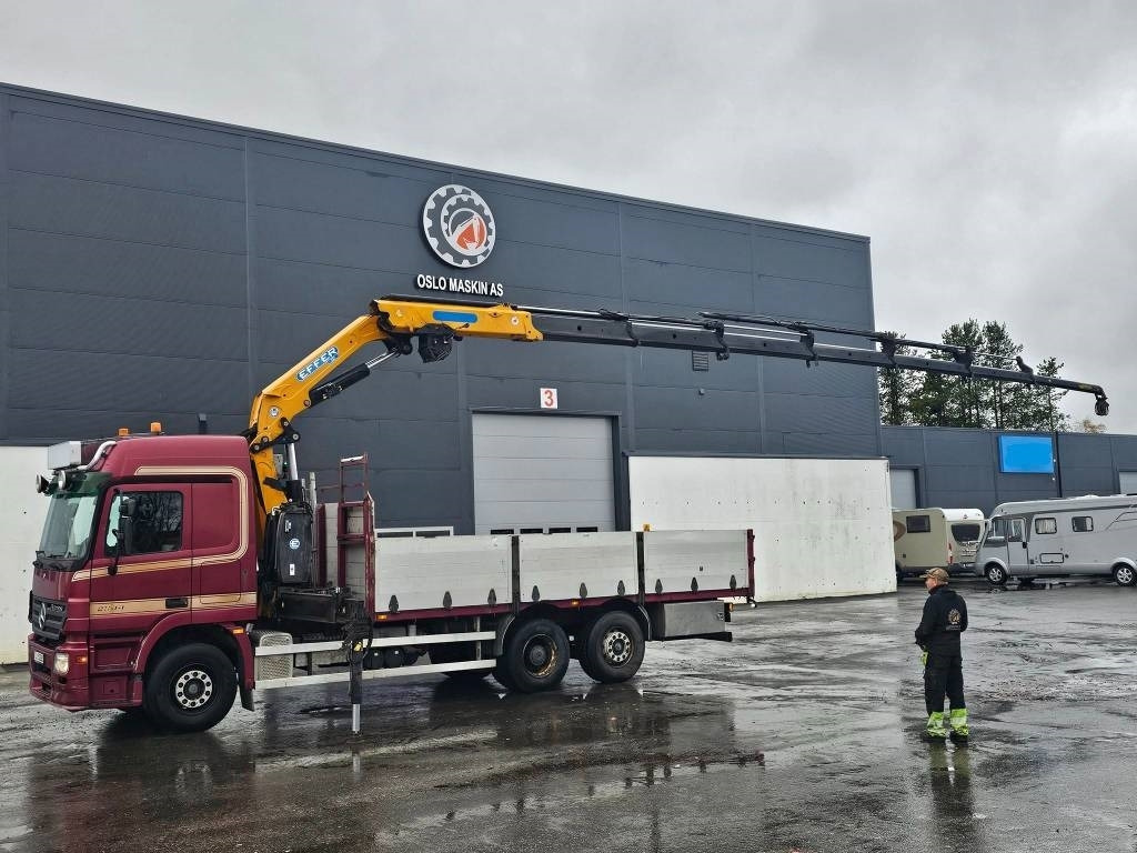 Mercedes-Benz Actros 2544 - 起重车:图2 Mercedes-Benz Actros 2544 - 起重车:图2