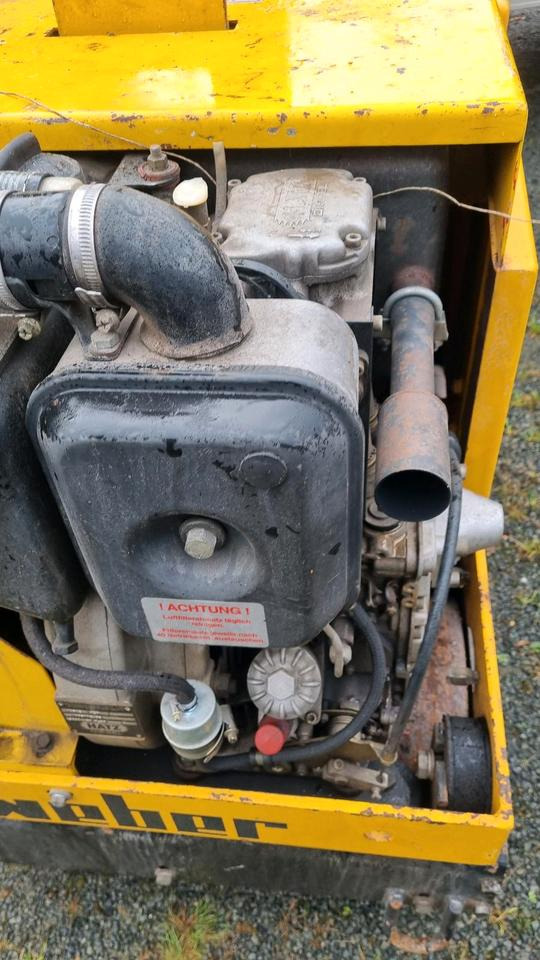 DVH 701 Weber Walze Glattmantel Walze Rüttelwalze Dublex Vibrationswalze Rüttelplatte Strassenwalze Plattenverdichter DVH 603 - 小型碾压机:图3 DVH 701 Weber Walze Glattmantel Walze Rüttelwalze Dublex Vibrationswalze Rüttelplatte Strassenwalze Plattenverdichter DVH 603 - 小型碾压机:图3