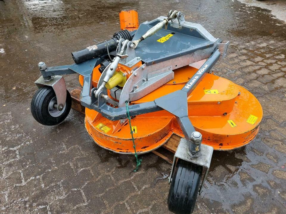 Mauser Mähwerk Mähdeck 150cm Aebi Kubota Iseki Ladog Hansa - 甩刀式割草机:图1 Mauser Mähwerk Mähdeck 150cm Aebi Kubota Iseki Ladog Hansa - 甩刀式割草机:图1