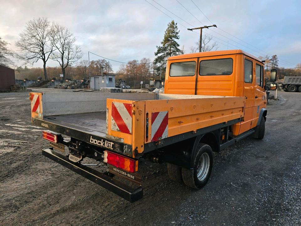 Mercedes-Benz Vario 614D Pritsche Doka 2002 LKW - 平板货车:图5 Mercedes-Benz Vario 614D Pritsche Doka 2002 LKW - 平板货车:图5