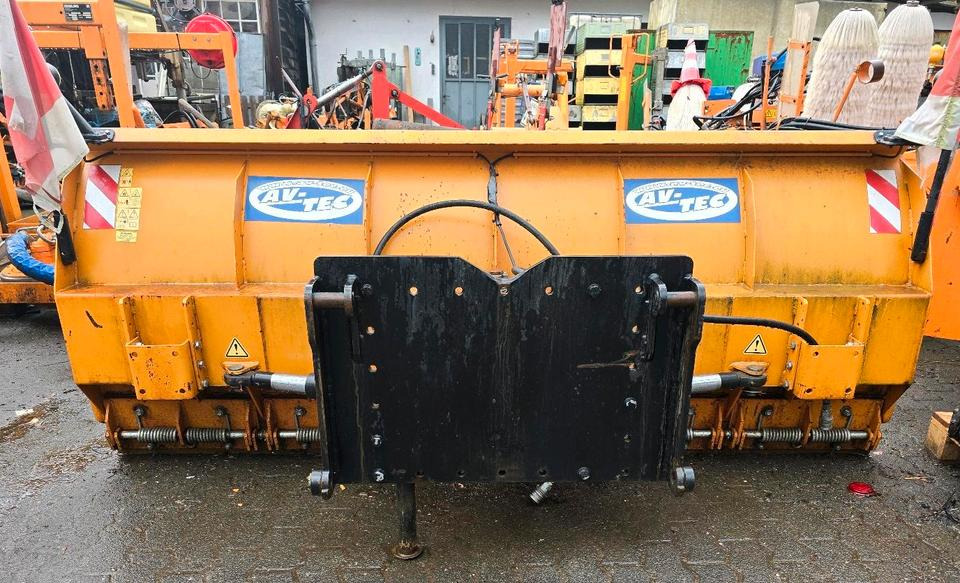 Schneepflug für Schaeff U. Yanmar Radlader Schneeschild Schneeschieber Schmidt Winterdienst - 推雪板:图3 Schneepflug für Schaeff U. Yanmar Radlader Schneeschild Schneeschieber Schmidt Winterdienst - 推雪板:图3