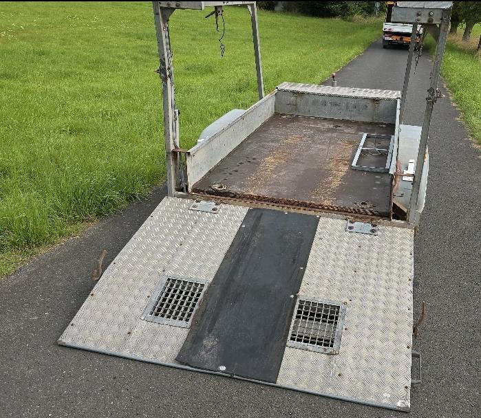建筑设备 Trebbiner VZ 615 Absperrtafel FAT Nissen Horizont Verkehrsleittafel Verkehrsleitanhänger Verkehrssicherungsanhänger Leitanhänger:图10 建筑设备 Trebbiner VZ 615 Absperrtafel FAT Nissen Horizont Verkehrsleittafel Verkehrsleitanhänger Verkehrssicherungsanhänger Leitanhänger:图10