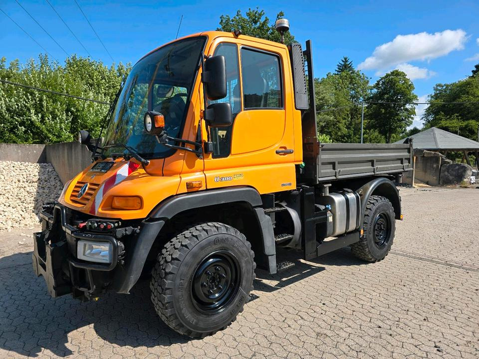 Unimog 405/10 U300 Bluetec 5 Mercedes-Benz U 300 290 400 500 UGE UGN Jotha Absetzkipper Absetzer - 除雪车:图1 Unimog 405/10 U300 Bluetec 5 Mercedes-Benz U 300 290 400 500 UGE UGN Jotha Absetzkipper Absetzer - 除雪车:图1