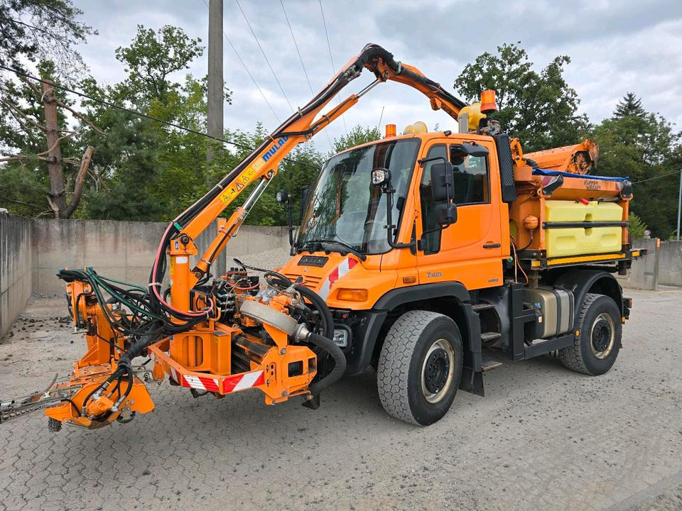 Unimog U400 2013 405/10 405/12 NKS-Z-UGN-43K Bluetec 5 Mercedes-Benz UGE UGN Mulag MKM700 Mähausleger Böschungsmäher Böschungsmulcher Küpper-Weisser IMS Salzstreuer - 除雪车:图1 Unimog U400 2013 405/10 405/12 NKS-Z-UGN-43K Bluetec 5 Mercedes-Benz UGE UGN Mulag MKM700 Mähausleger Böschungsmäher Böschungsmulcher Küpper-Weisser IMS Salzstreuer - 除雪车:图1