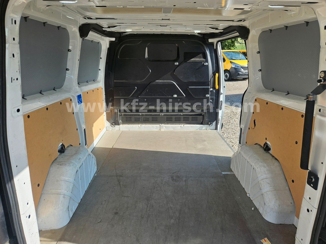 Ford Transit Custom Klima Sitzhzg Bluetooth Multi 1Hd - 无侧窗厢式货车:图5 Ford Transit Custom Klima Sitzhzg Bluetooth Multi 1Hd - 无侧窗厢式货车:图5