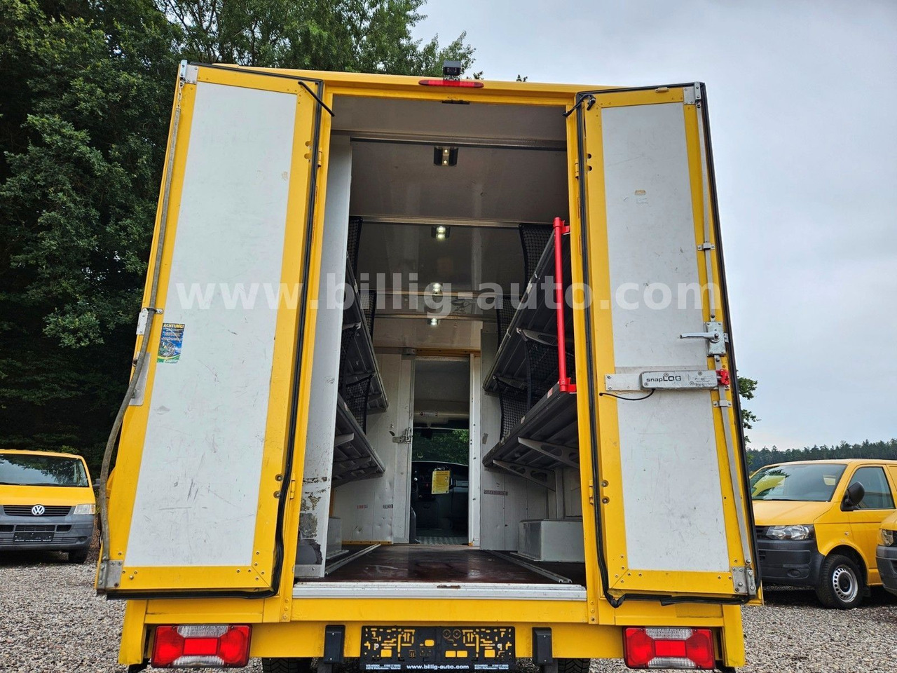 Iveco Daily 1.Hand*EU4* Regale Integralkoffer DHL POST - 自动售货卡车:图5 Iveco Daily 1.Hand*EU4* Regale Integralkoffer DHL POST - 自动售货卡车:图5