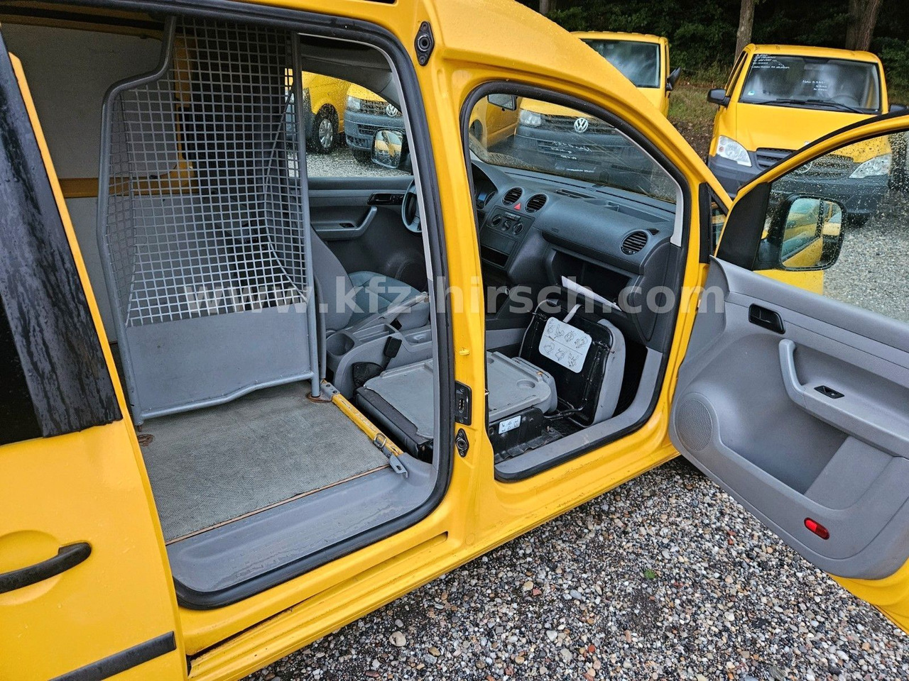 Volkswagen Caddy 2.0 SDI*1.Hand*2-Sitzer*2xSchiebetüre - 小型客车:图4 Volkswagen Caddy 2.0 SDI*1.Hand*2-Sitzer*2xSchiebetüre - 小型客车:图4
