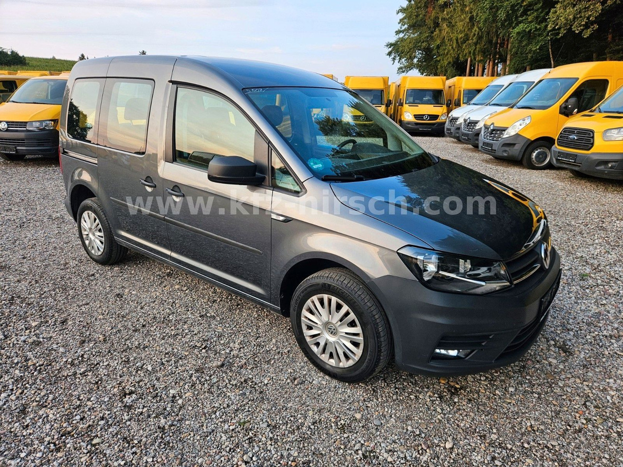 Volkswagen Caddy Temp*Sitzhzg*Navi*Blueth*2xSchiebetüre*1Hd - 小型客车:图1 Volkswagen Caddy Temp*Sitzhzg*Navi*Blueth*2xSchiebetüre*1Hd - 小型客车:图1