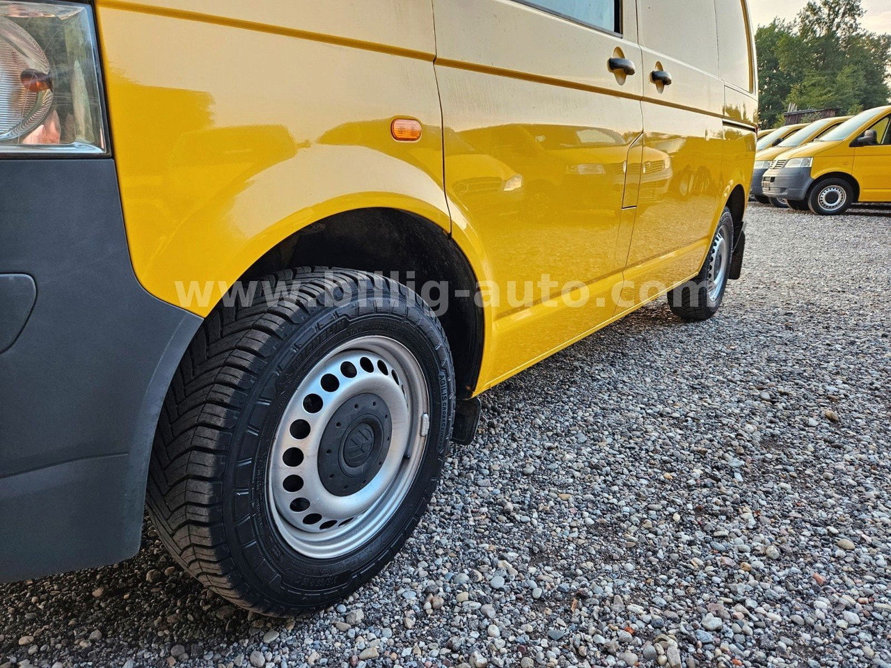 Volkswagen T5 1.9 TDI 2xSchiebetüre Scheckheft Bulli Kasten - 小型客车:图5 Volkswagen T5 1.9 TDI 2xSchiebetüre Scheckheft Bulli Kasten - 小型客车:图5