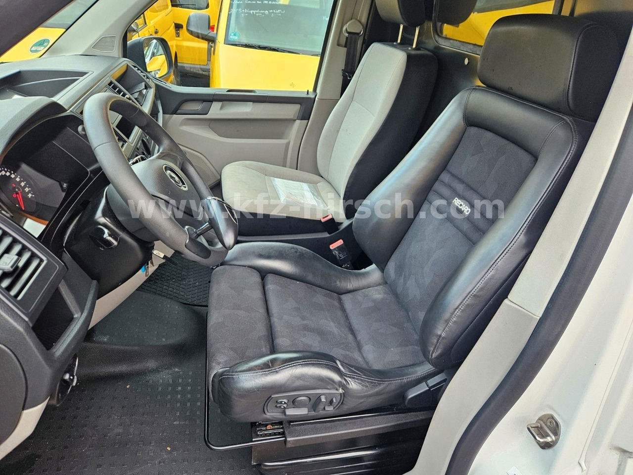 Volkswagen T6 Automatik/ DSG Sortimo Stdhzg Behindertenger. - 小型客车:图5 Volkswagen T6 Automatik/ DSG Sortimo Stdhzg Behindertenger. - 小型客车:图5
