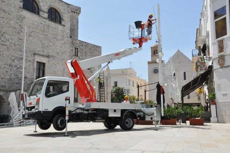 CmC PLA 250 Nowy podnośnik koszowy zamontowany na Nissan Cabstar - 车载空中平台:图3 CmC PLA 250 Nowy podnośnik koszowy zamontowany na Nissan Cabstar - 车载空中平台:图3