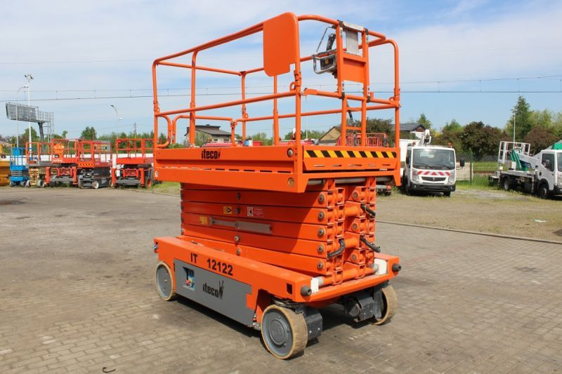 Imer podnośnik nożycowy elektryczny 14 m Imer/Iteco IT12122 - 剪式升降机:图3 Imer podnośnik nożycowy elektryczny 14 m Imer/Iteco IT12122 - 剪式升降机:图3