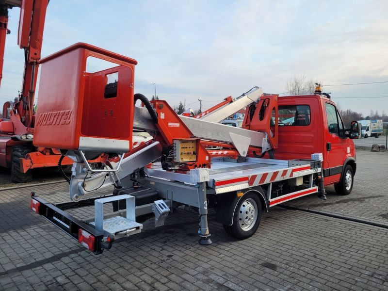 Iveco Daily 35S11 podnośnik koszowy 17 m Multitel MX170 boom lift bucket truck - 车载空中平台:图2 Iveco Daily 35S11 podnośnik koszowy 17 m Multitel MX170 boom lift bucket truck - 车载空中平台:图2