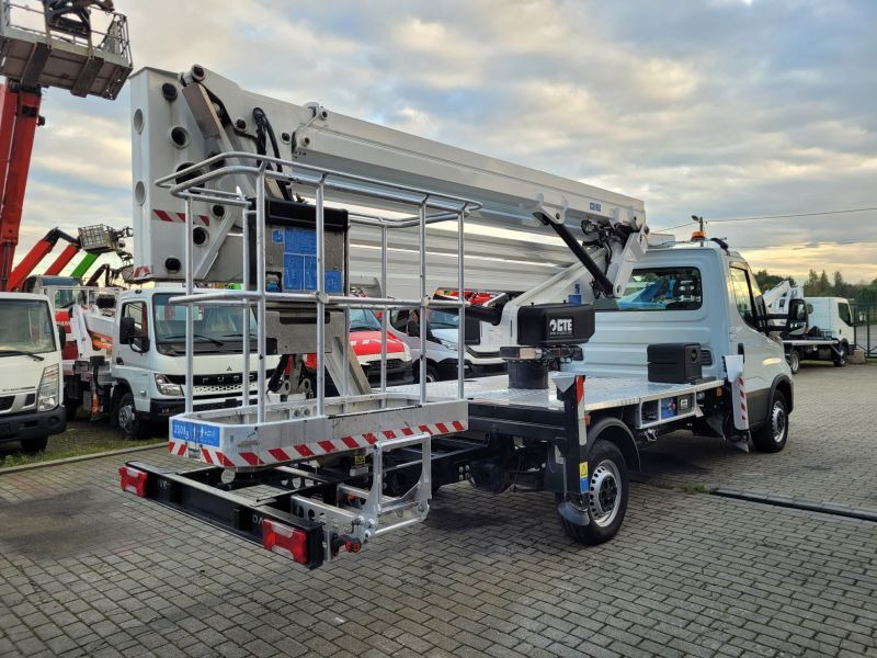 Iveco Daily 35S12 podnośnik koszowy 23 m CTE ZED 23.3 JH bucket truck boom lift - 车载空中平台:图4 Iveco Daily 35S12 podnośnik koszowy 23 m CTE ZED 23.3 JH bucket truck boom lift - 车载空中平台:图4