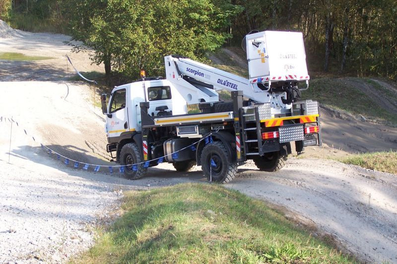 Oil&Steel Scorpion 15E 16m zamontowany na Mercedes-Benz Unimog U20 4x4 - 车载空中平台:图4 Oil&Steel Scorpion 15E 16m zamontowany na Mercedes-Benz Unimog U20 4x4 - 车载空中平台:图4