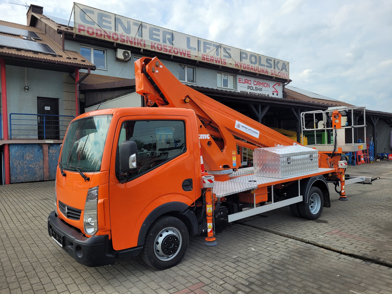 Renault Maxity podnośnik koszowy 25 m CMC PLA250 bucket truck boom lift - 车载空中平台:图1 Renault Maxity podnośnik koszowy 25 m CMC PLA250 bucket truck boom lift - 车载空中平台:图1