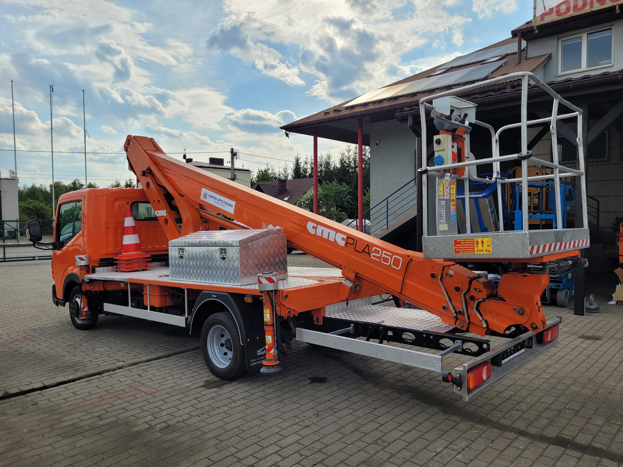 Renault Maxity podnośnik koszowy 25 m CMC PLA250 bucket truck boom lift - 车载空中平台:图5 Renault Maxity podnośnik koszowy 25 m CMC PLA250 bucket truck boom lift - 车载空中平台:图5