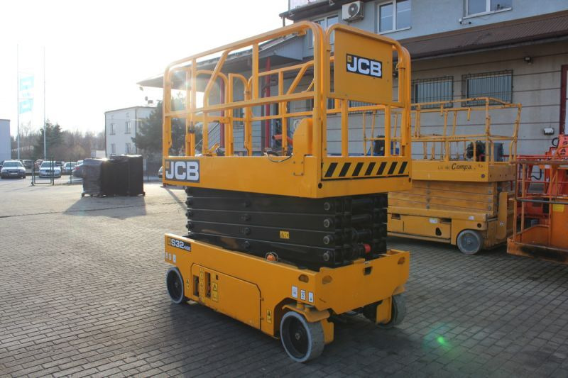 Podnośnik nożycowy elektryczny 12 m JCB S3246E - 剪式升降机:图4 Podnośnik nożycowy elektryczny 12 m JCB S3246E - 剪式升降机:图4