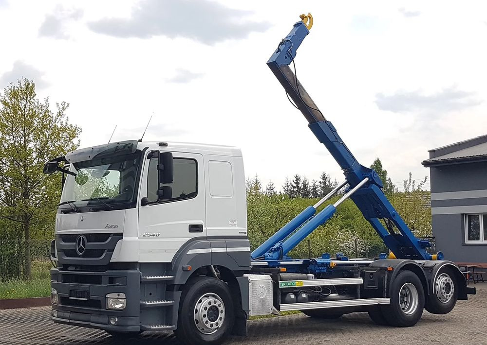 Mercedes-Benz AXOR ACTROS 2540 HAKOWIEC 3 OSIE - 吊钩升降车:图2 Mercedes-Benz AXOR ACTROS 2540 HAKOWIEC 3 OSIE - 吊钩升降车:图2